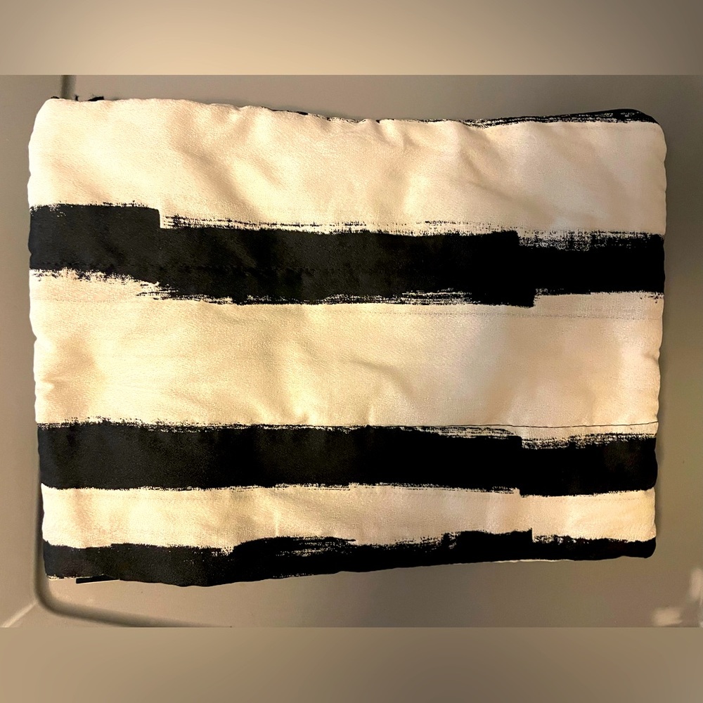 Piazza Sempione black and white clutch